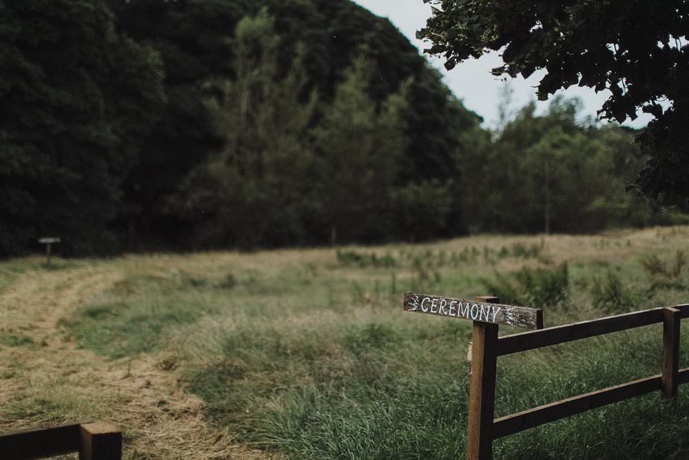 killyon-manor-alternative-outdoor-wedding-0002